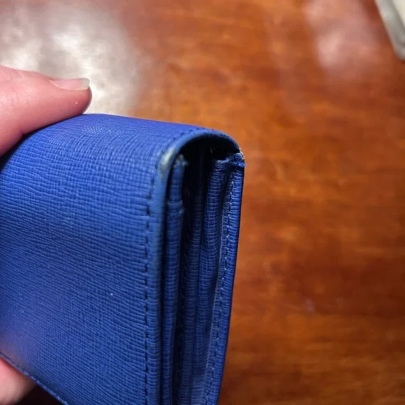 Furla Royal Blue Saffiano Leather Wallet – Timeless Italian Luxury gift - Picture 4 of 9